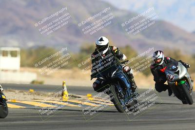 media/Jan-13-2024-SoCal Trackdays (Sat) [[9c032fe5aa]]/Turn 14 (10am)/